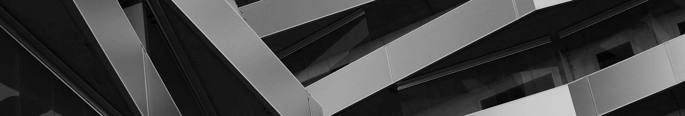 Détail d'architecture, plans diagonaux superposés